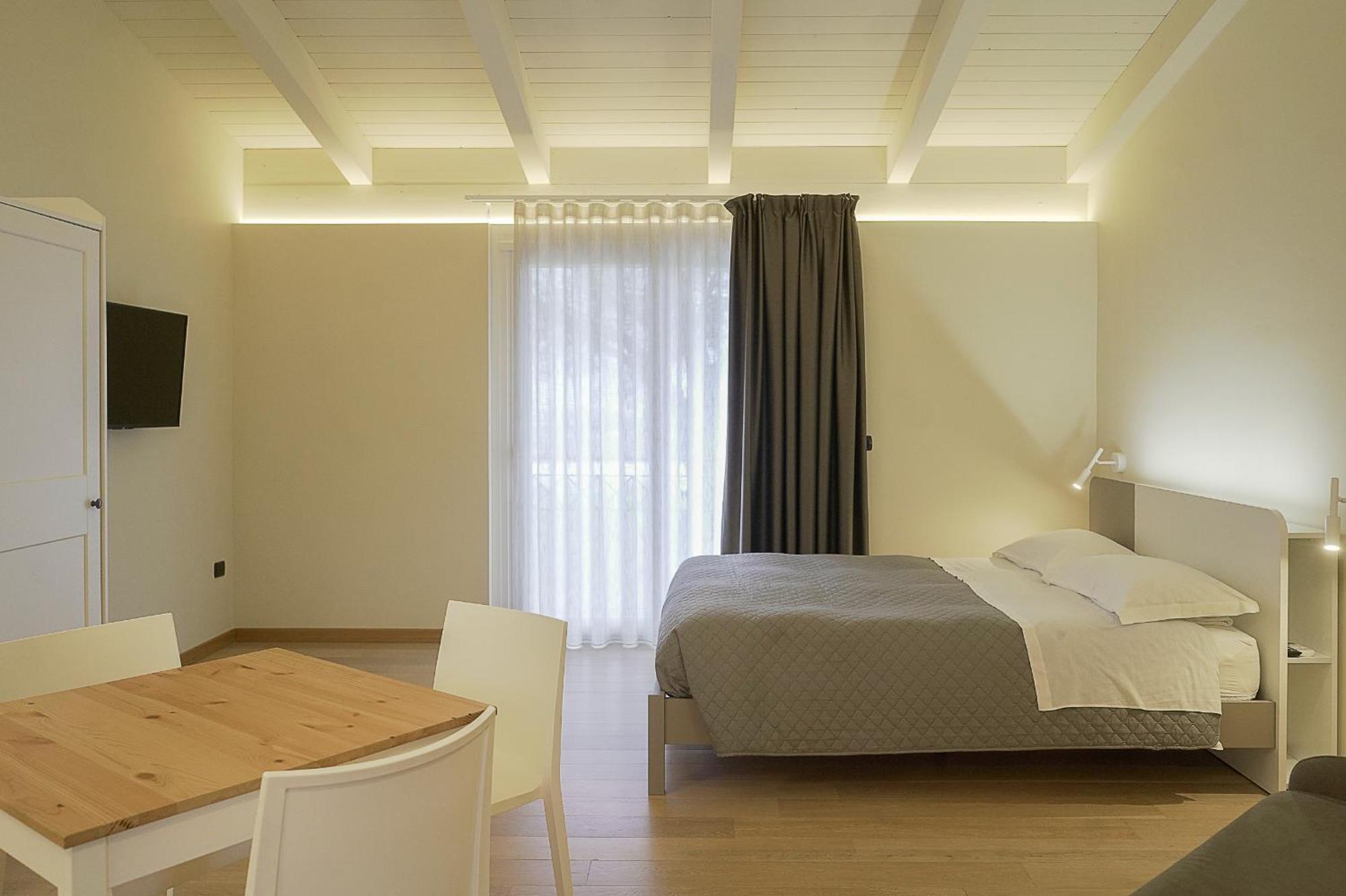 Terra Di Vento Bed & Breakfast Montecorvino Pugliano Exterior photo